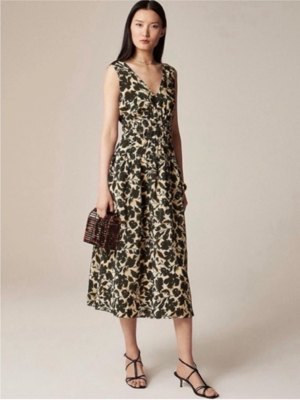 Hyacinth V neck dress in crepe de chine